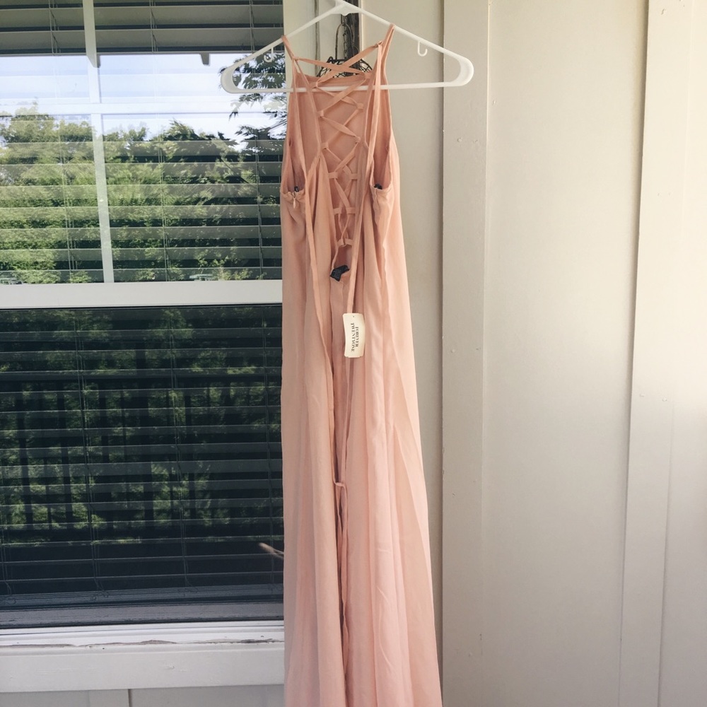NWT • Maxi Dress • Lace tied back